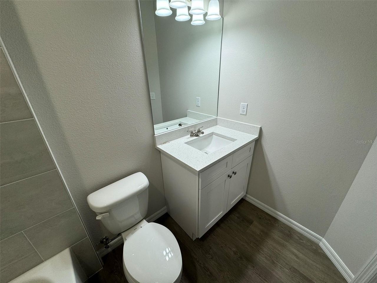 1013 FOOTE STREET — photo 7