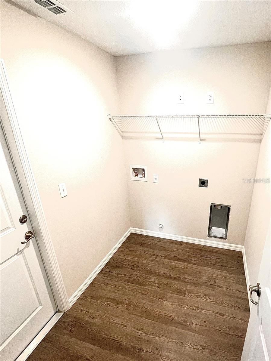 1013 FOOTE STREET — photo 11