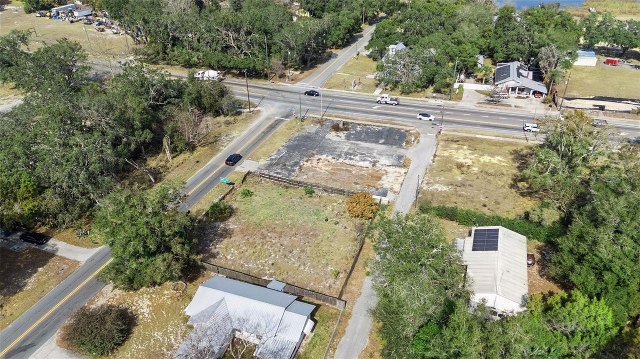 331 MYERS BOULEVARD — photo 1