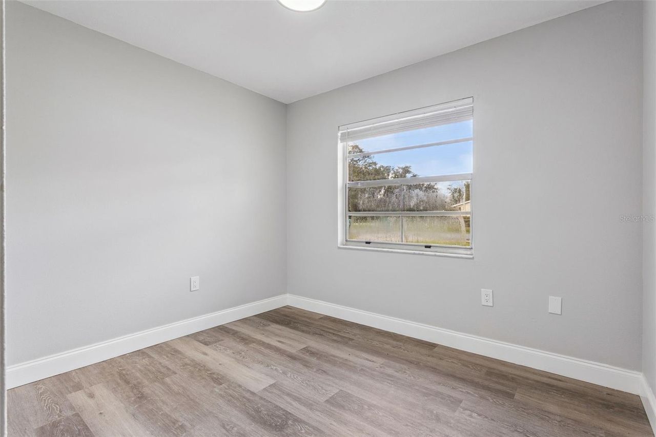 801 ELM AVENUE — photo 21