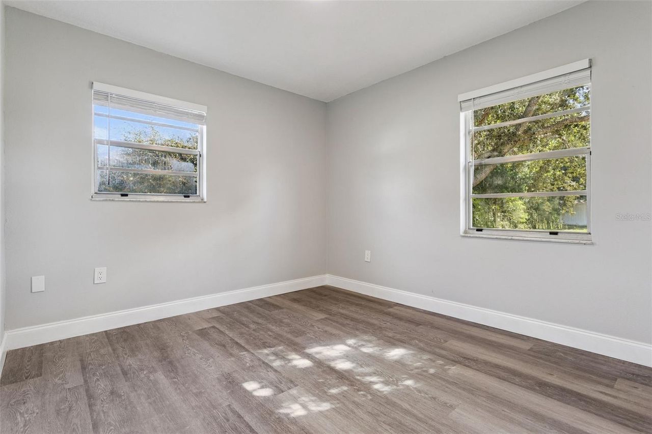 801 ELM AVENUE — photo 23