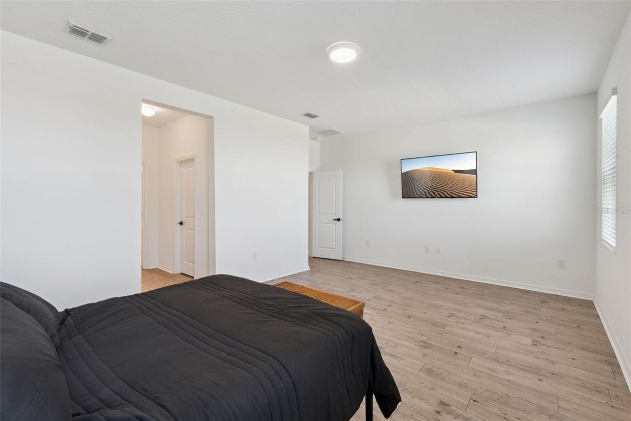 2429 BEGONIA STREET — photo 20