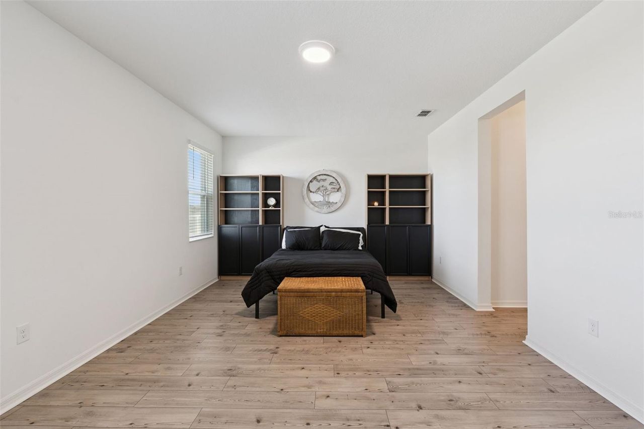 2429 BEGONIA STREET — photo 21