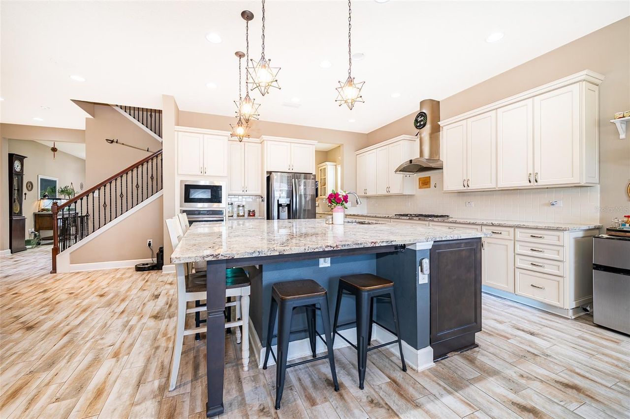 3546 MEDITERRA DRIVE — photo 11
