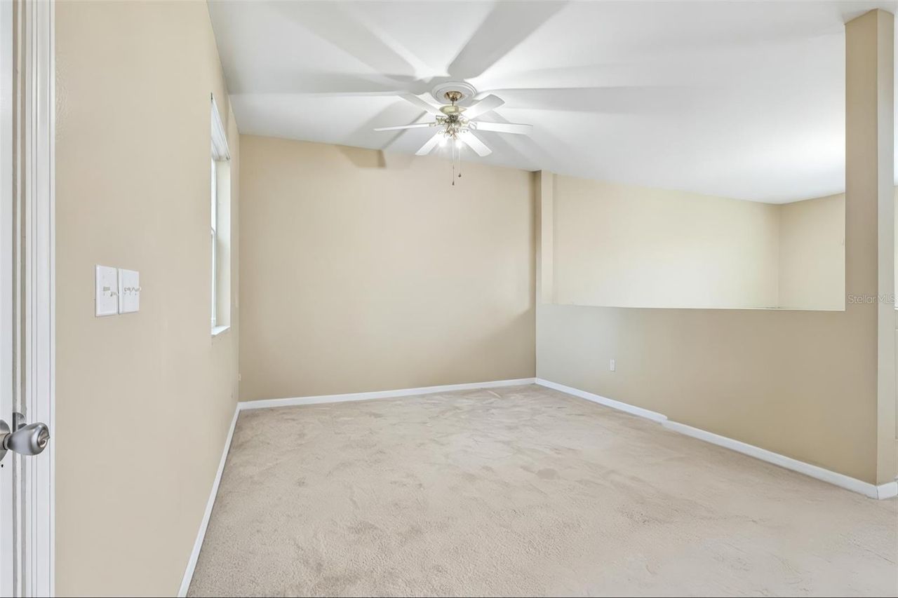 1585 AUBURN HILLS COURT — photo 3