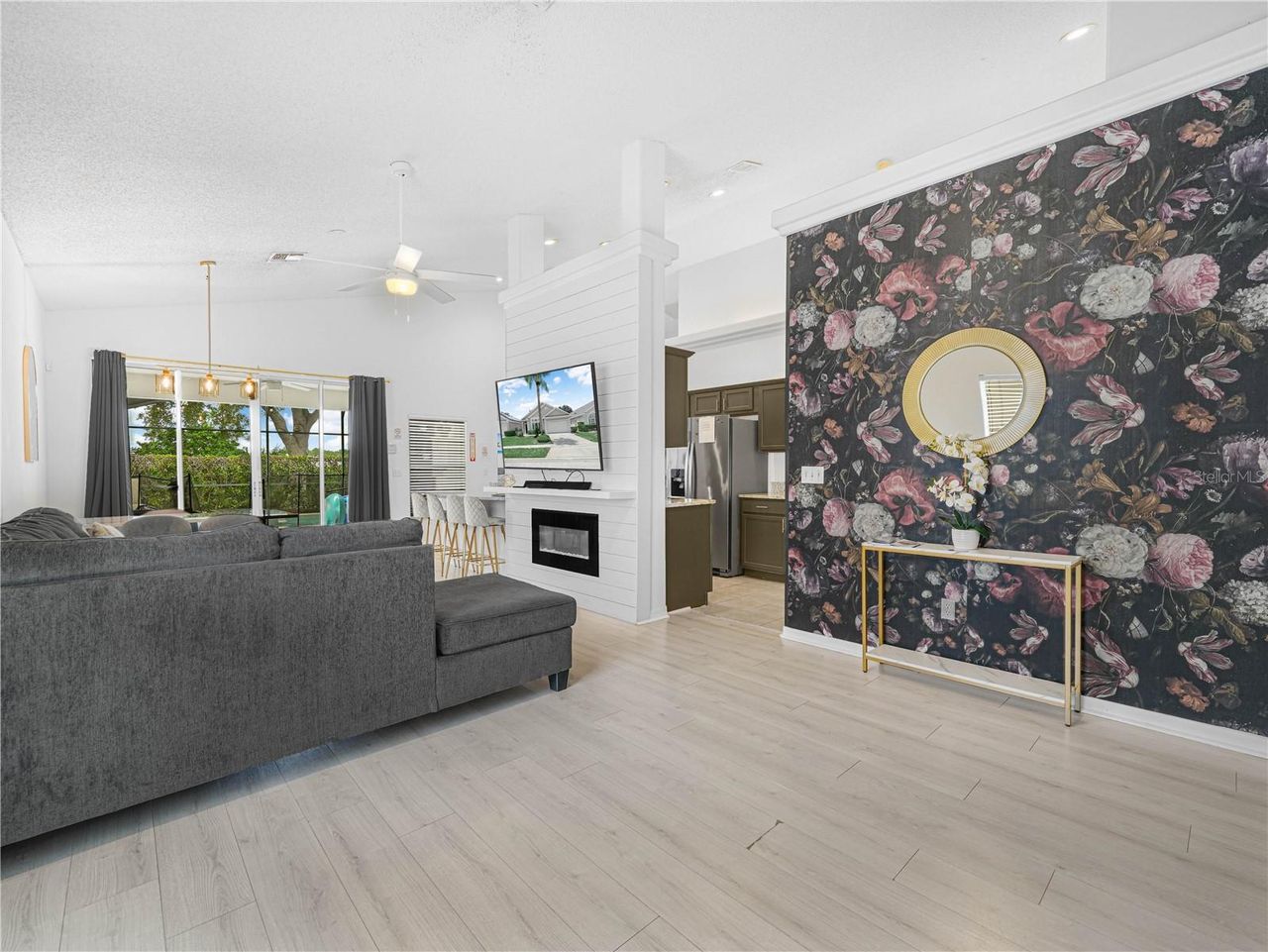 16809 GLENBROOK BOULEVARD — photo 8