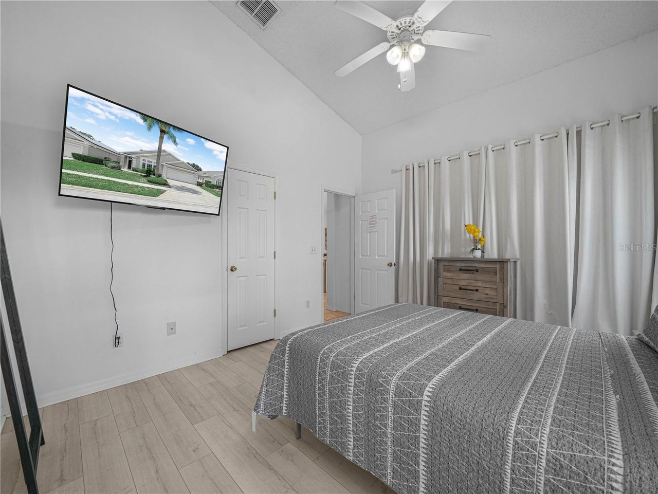 16809 GLENBROOK BOULEVARD — photo 14