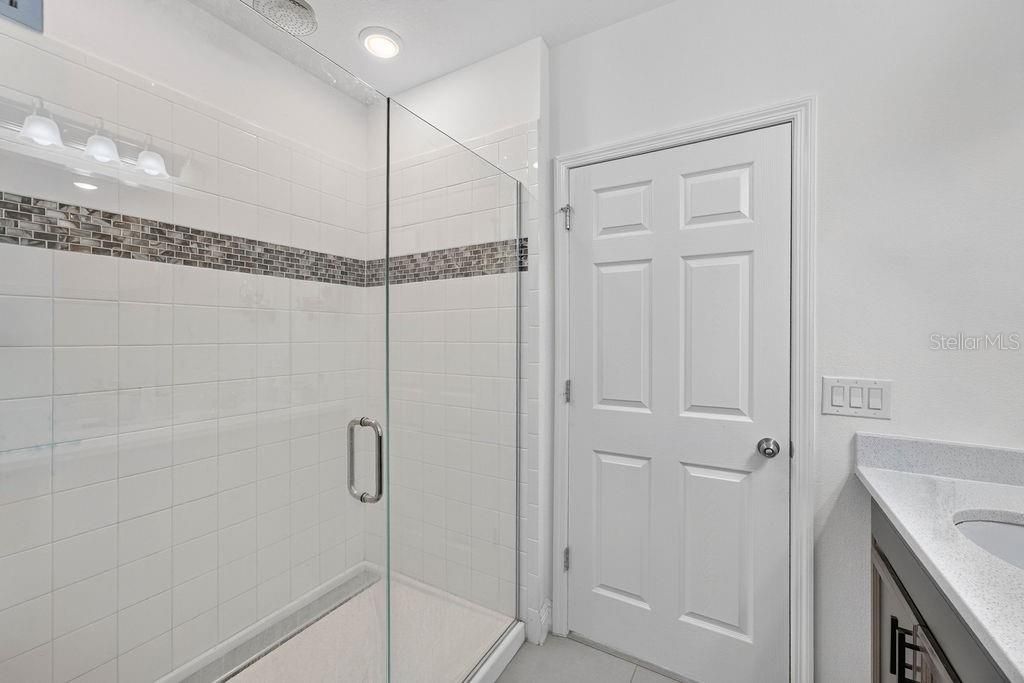 594 BELLINGHAM WAY — photo 13