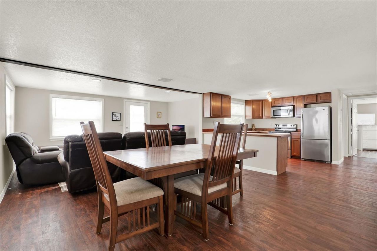 30137 ORANGE AVENUE — photo 3