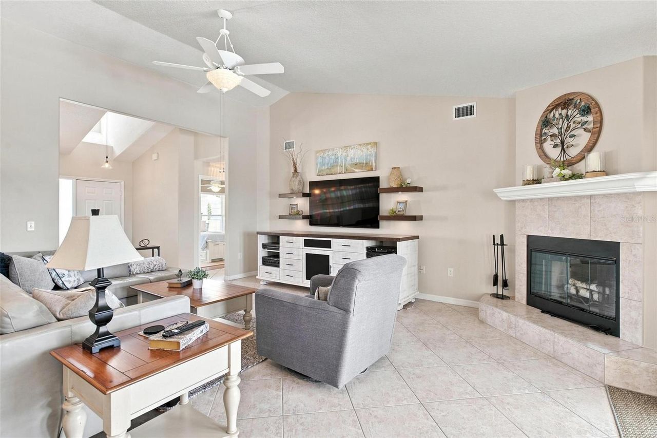 3716 BAYSHORE CIRCLE — photo 20