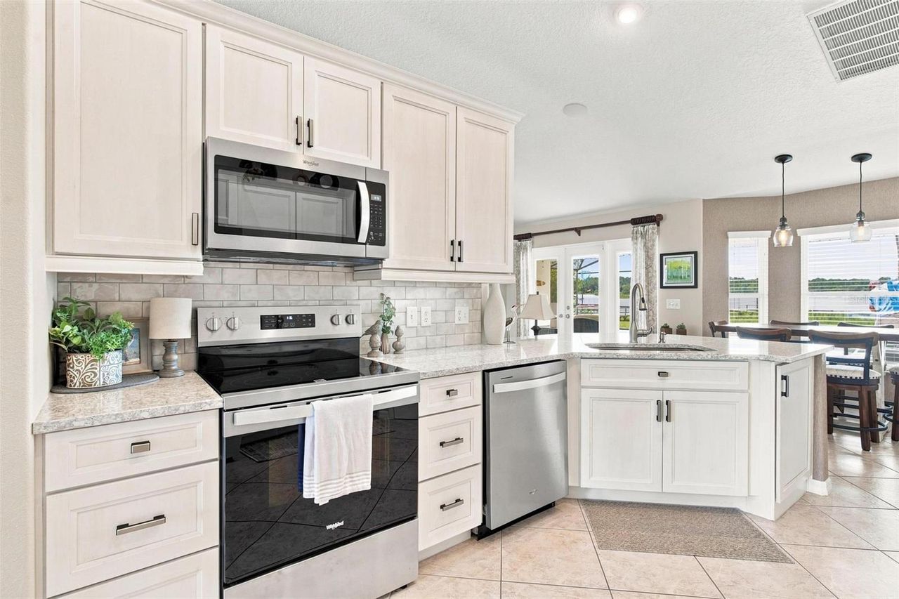 3716 BAYSHORE CIRCLE — photo 26