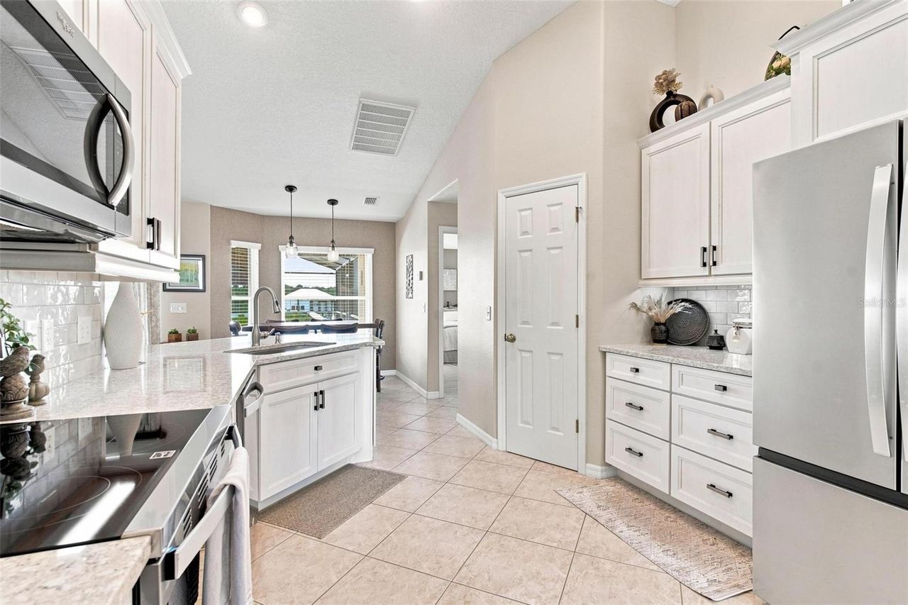 3716 BAYSHORE CIRCLE — photo 27