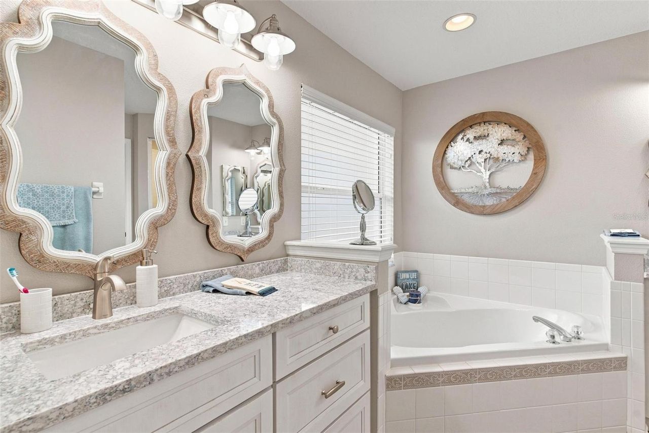 3716 BAYSHORE CIRCLE — photo 38