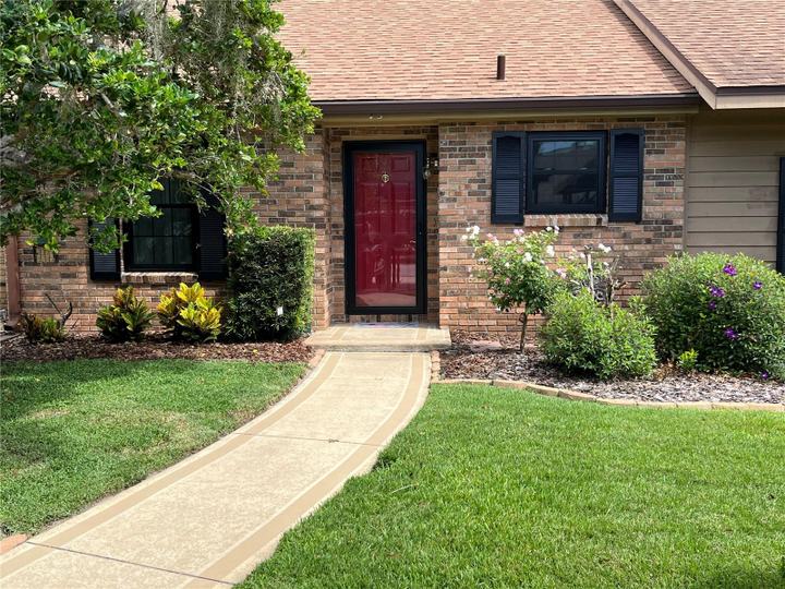 15 COVE LANE, EUSTIS, FL