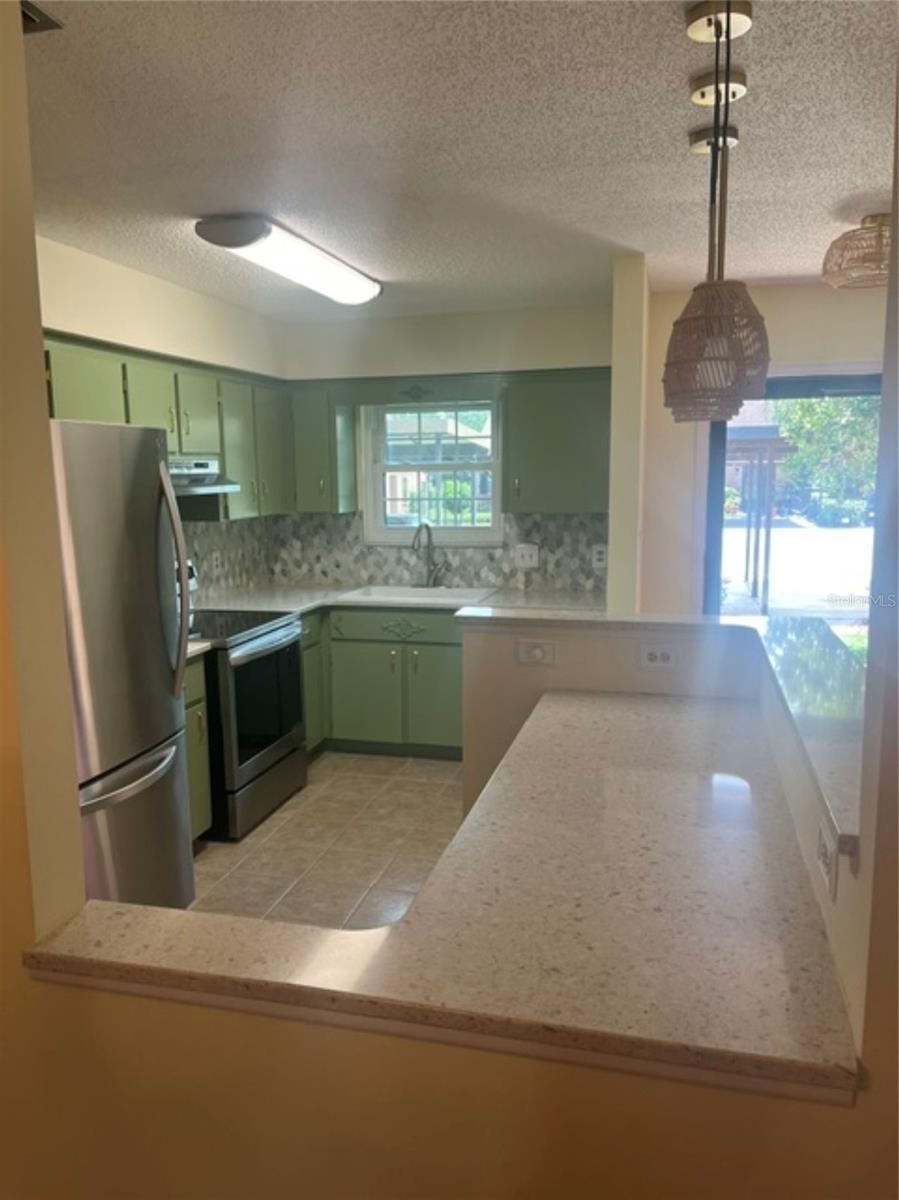 15 COVE LANE — photo 3