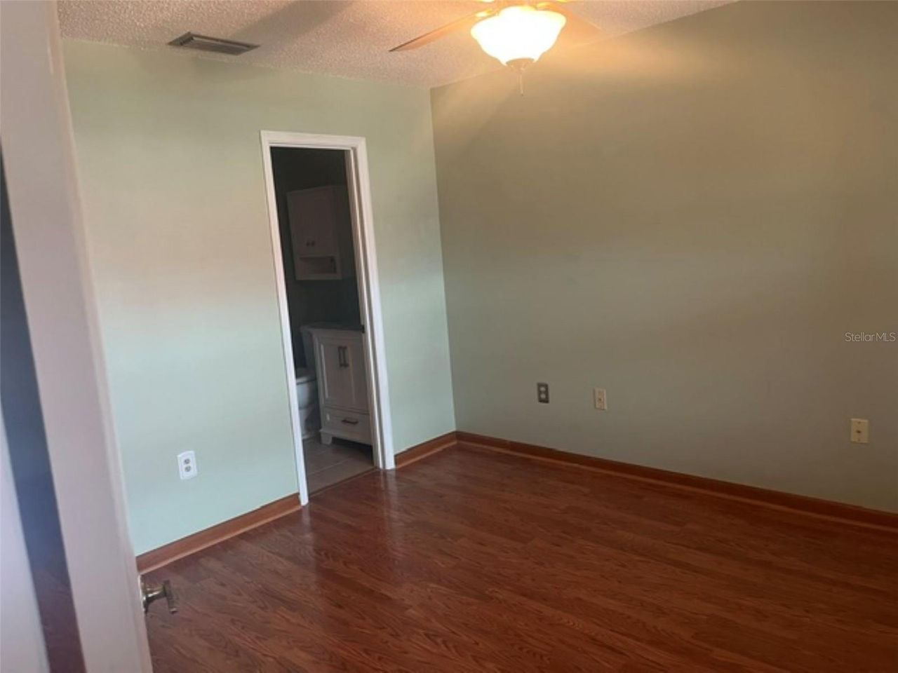 15 COVE LANE — photo 8