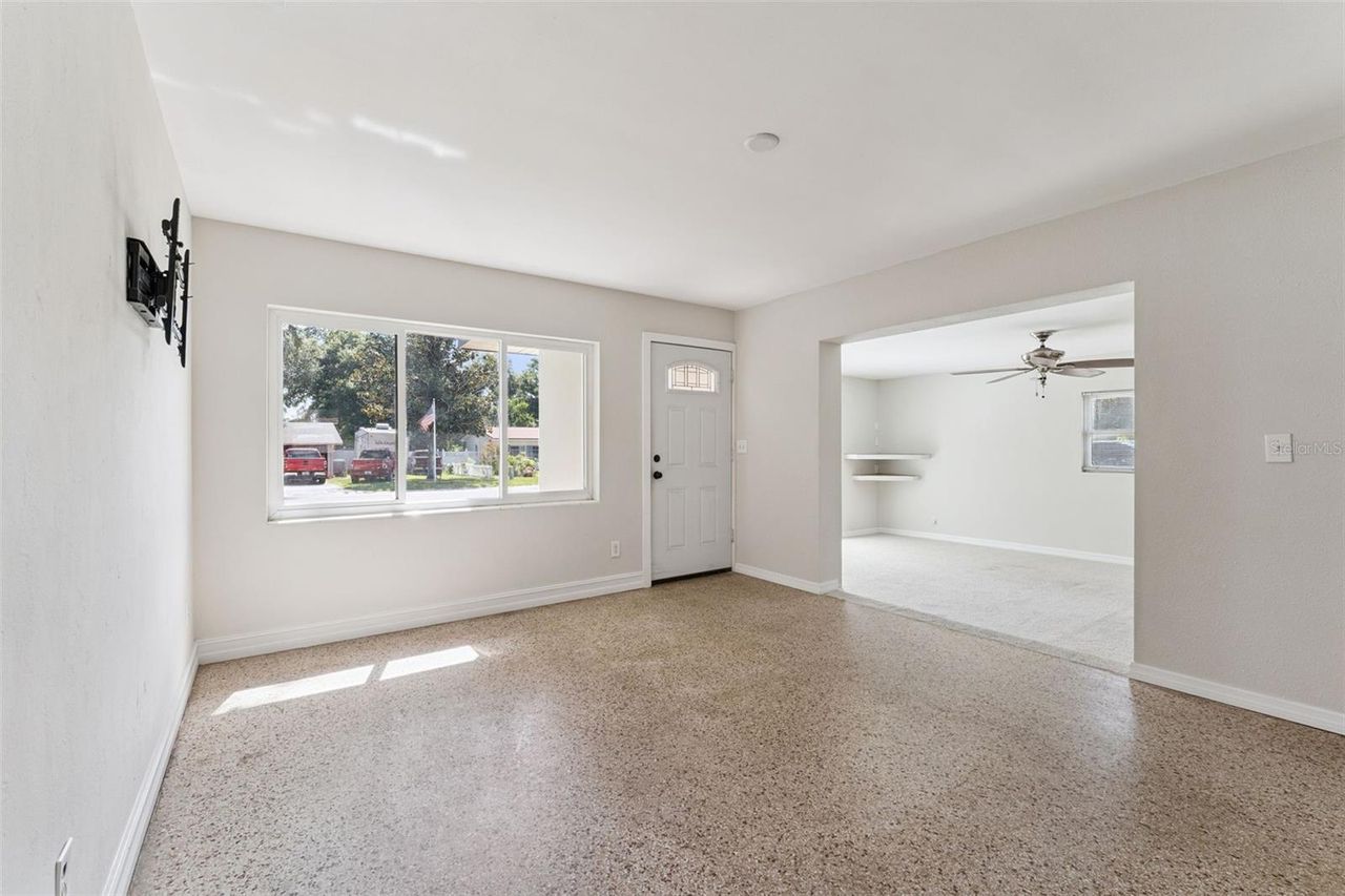 108 ALEXANDRIA AVENUE — photo 4