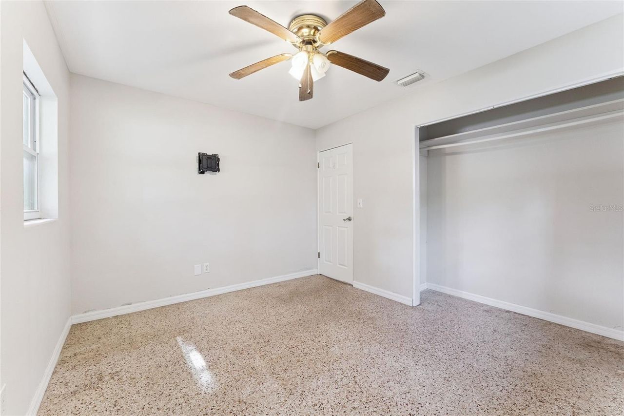 108 ALEXANDRIA AVENUE — photo 13