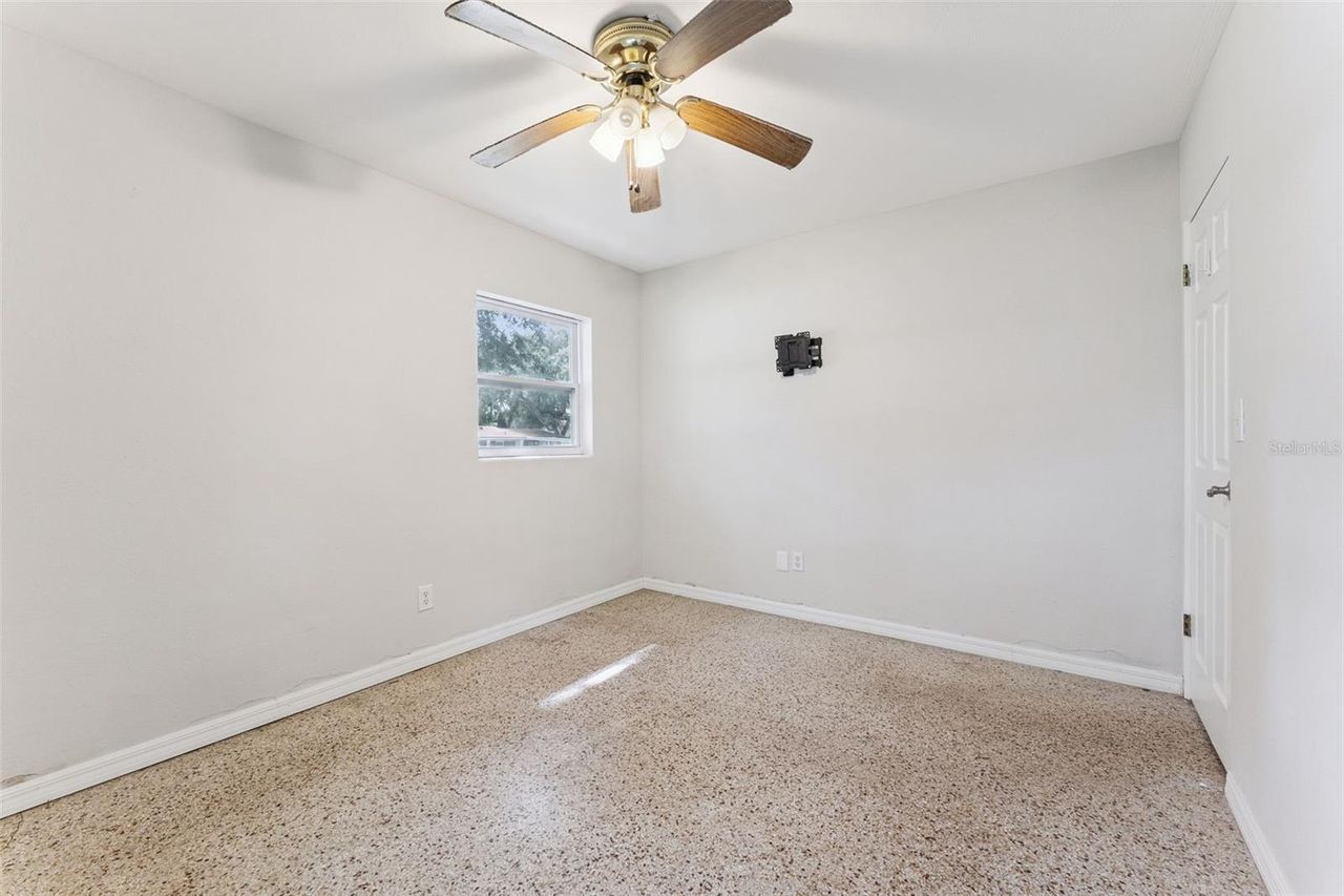 108 ALEXANDRIA AVENUE — photo 15