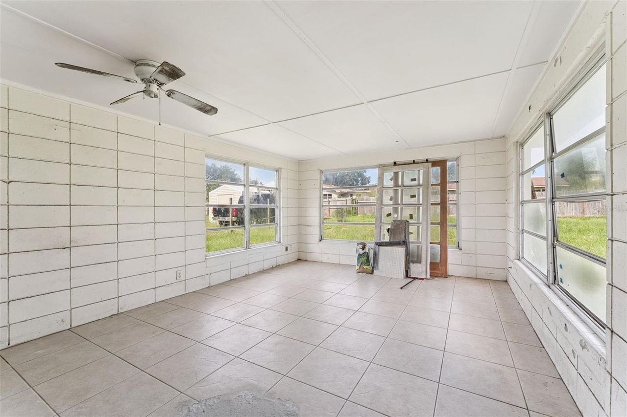 108 ALEXANDRIA AVENUE — photo 25