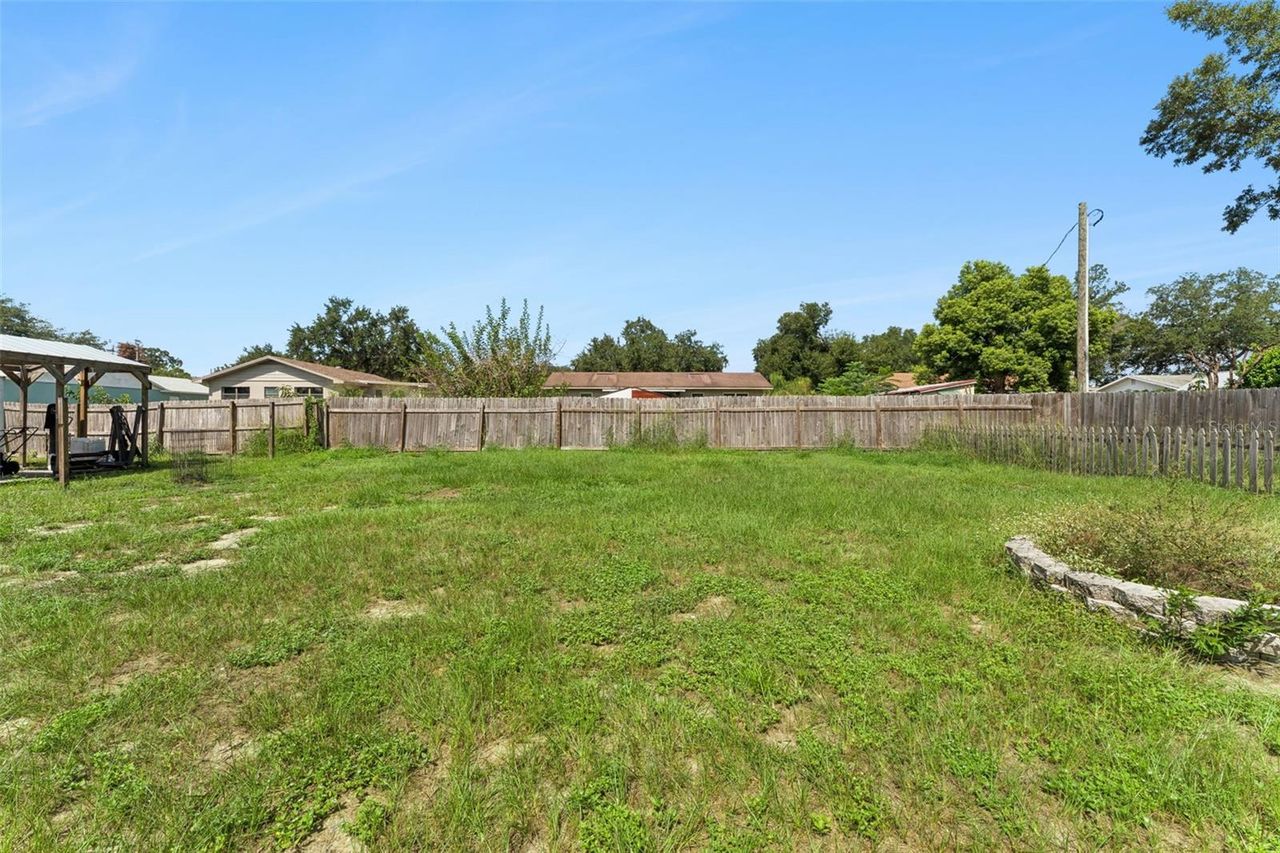 108 ALEXANDRIA AVENUE — photo 31