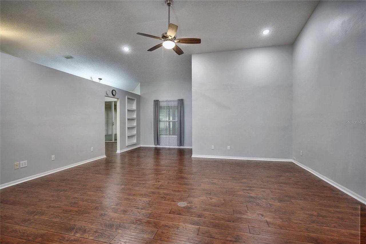 25735 GLEN EAGLE DRIVE — photo 4