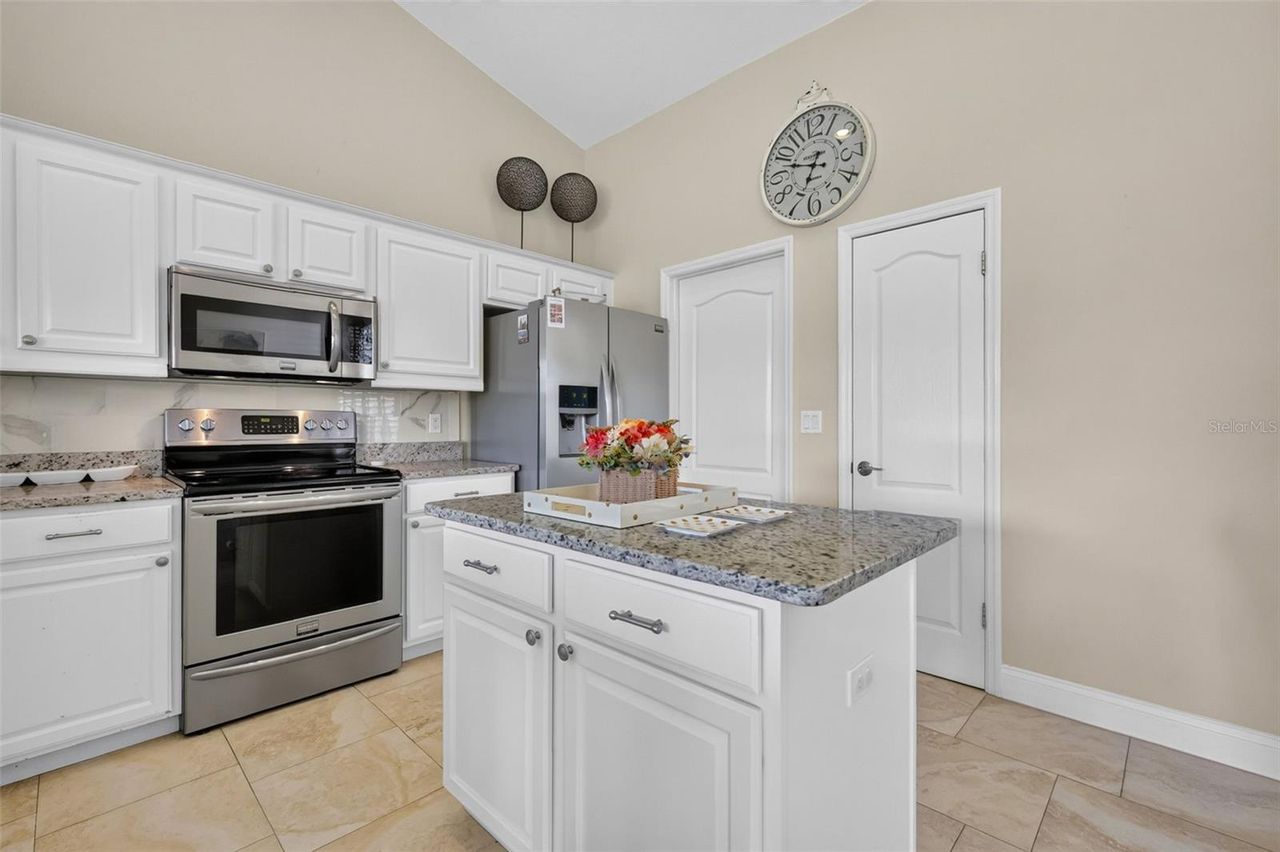 6022 FALCONBRIDGE PLACE — photo 17