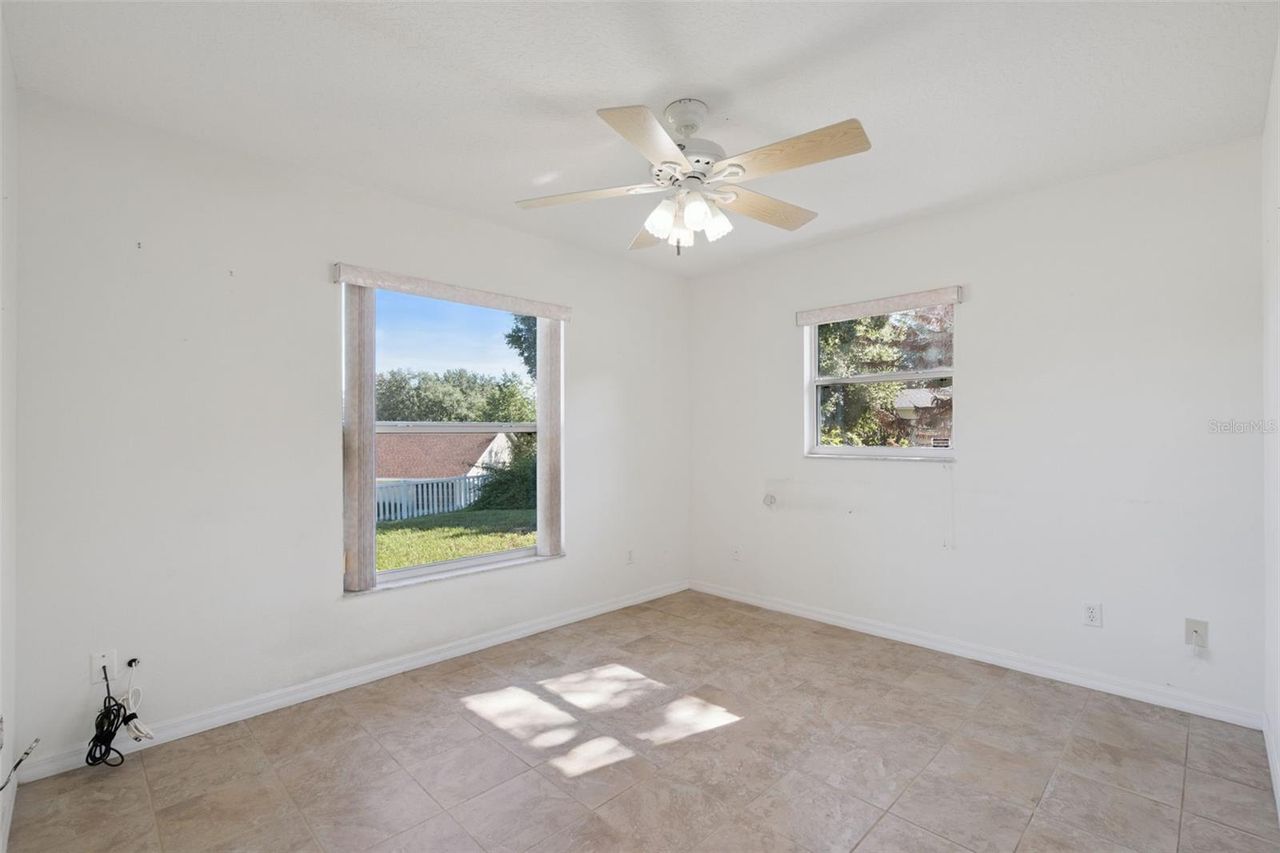 110 TWIN LAKE CIRCLE — photo 24