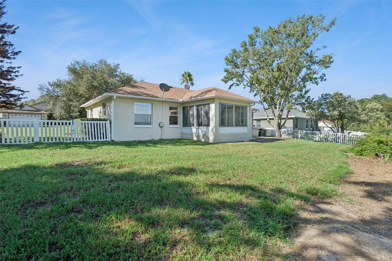 110 TWIN LAKE CIRCLE — photo 28