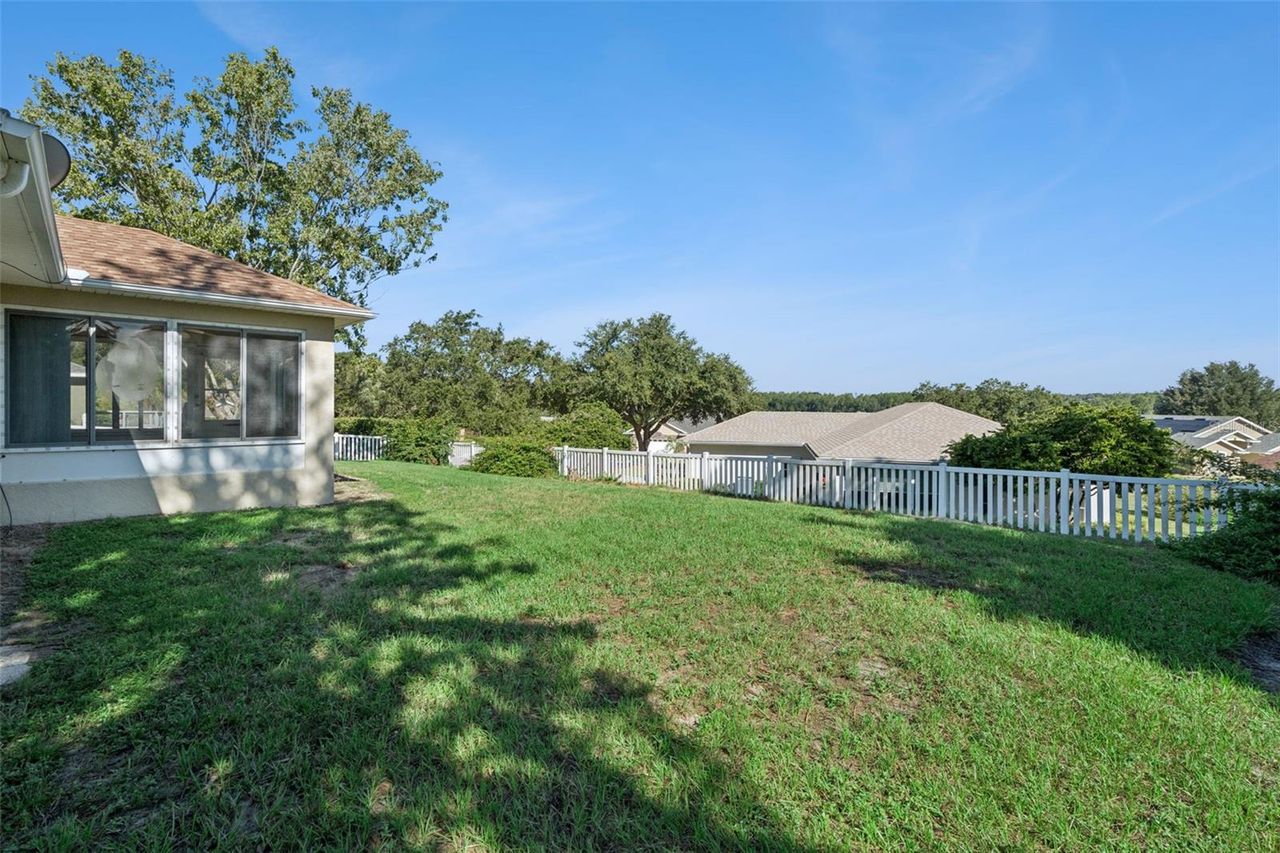 110 TWIN LAKE CIRCLE — photo 31