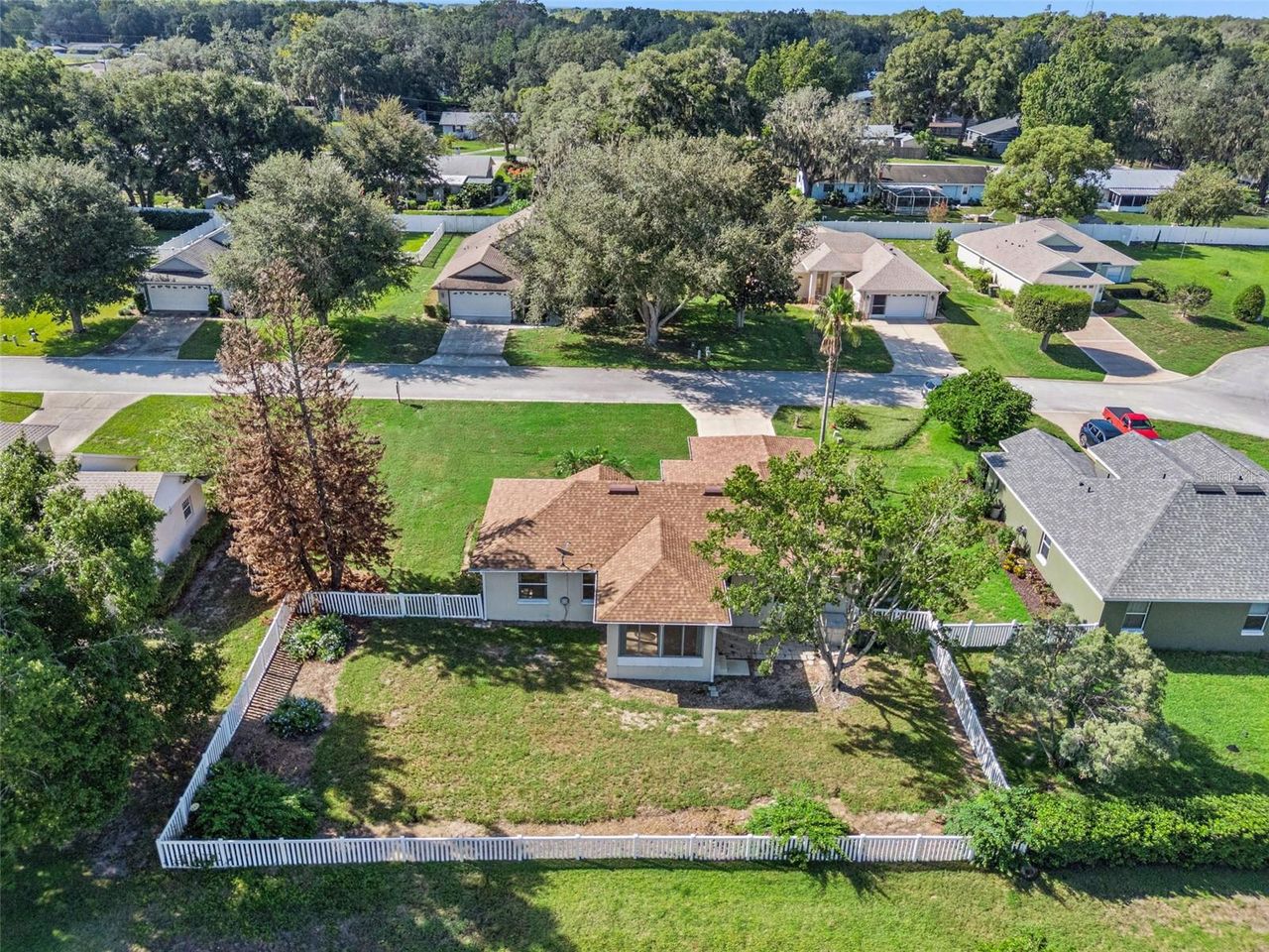 110 TWIN LAKE CIRCLE — photo 36