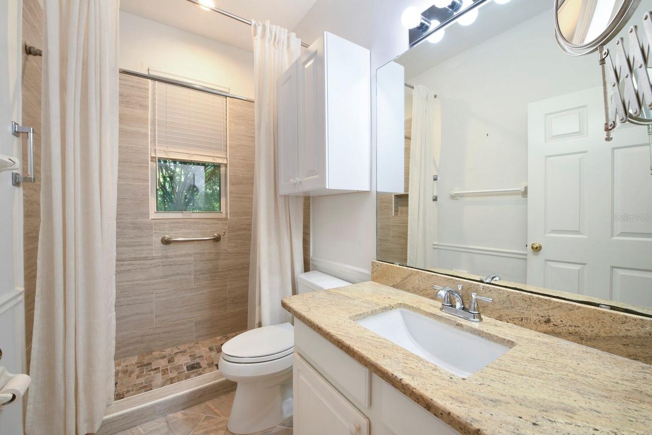 8040 ARCADIAN COURT — photo 18