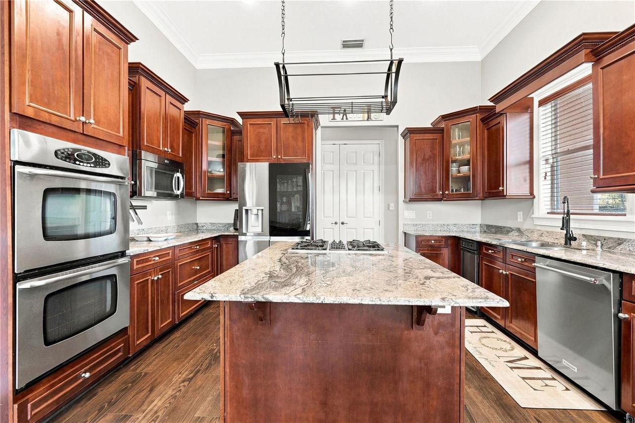 18020 VICTORIAN DRIVE — photo 12