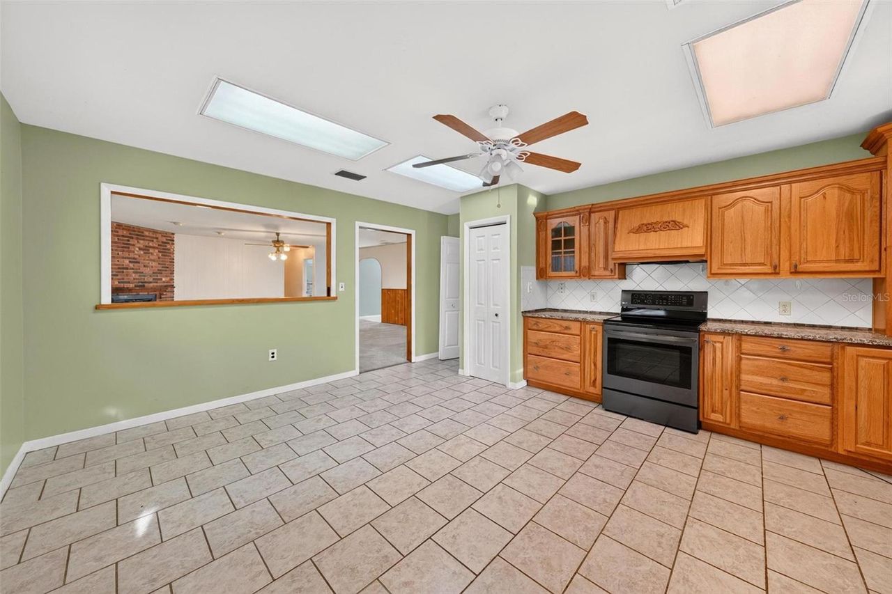 5234 FREDRICK ROAD — photo 8