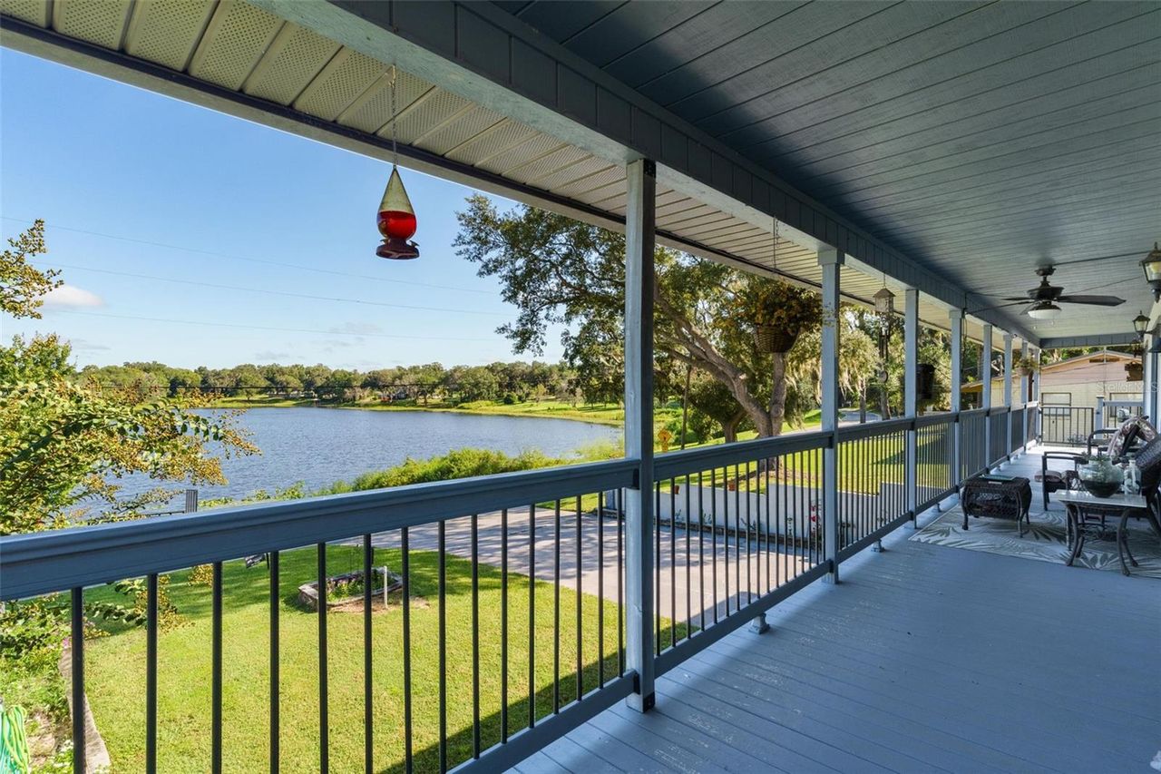521 MIRROR LAKE DRIVE — photo 4