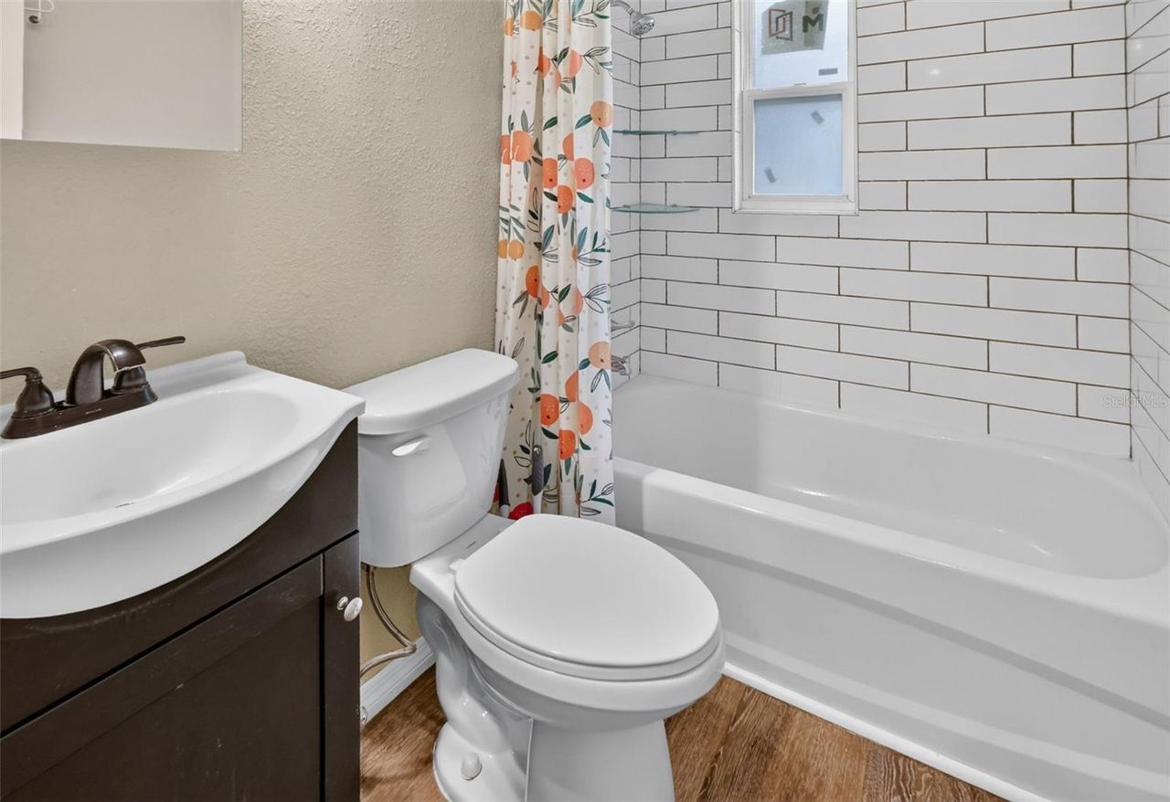 706 MULBERRY STREET — photo 12