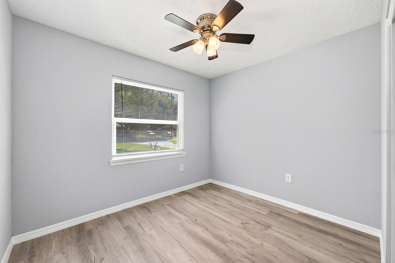 706 ELM AVENUE — photo 12