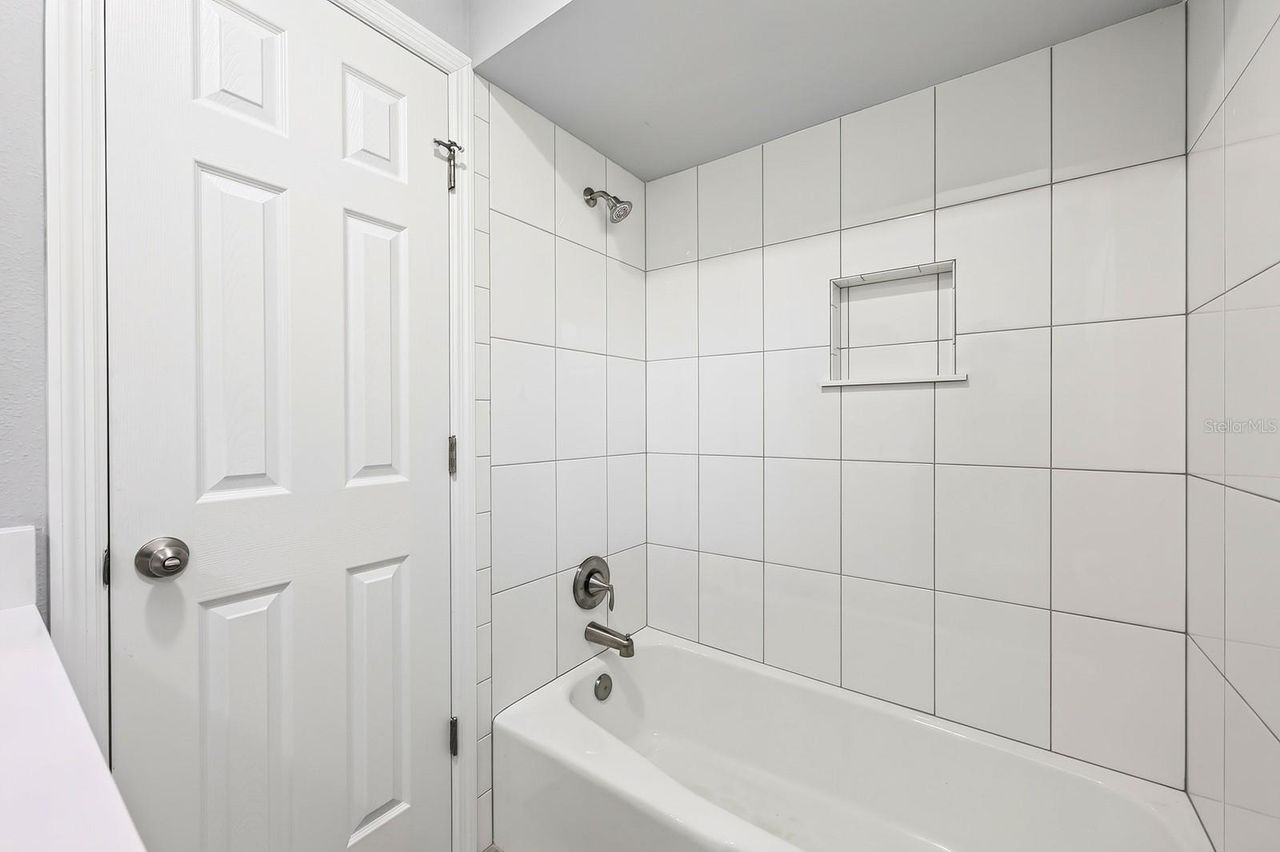 706 ELM AVENUE — photo 14