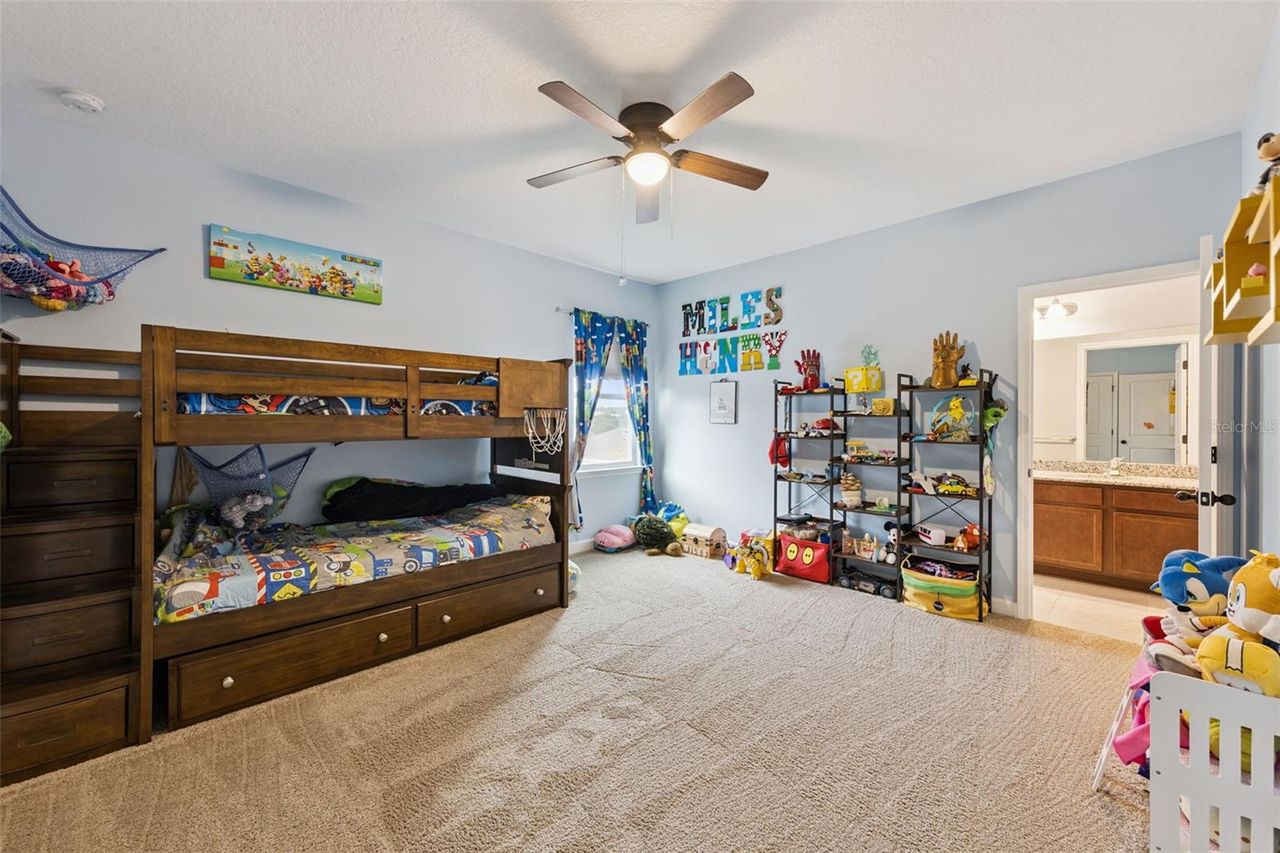 1084 CAVENDER CREEK ROAD — photo 30