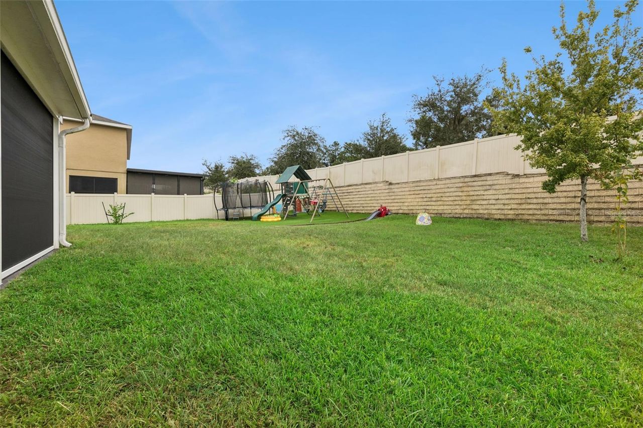 1084 CAVENDER CREEK ROAD — photo 39