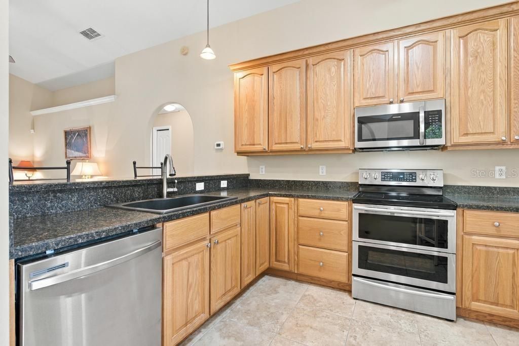 81 GOLFVIEW CIRCLE — photo 7