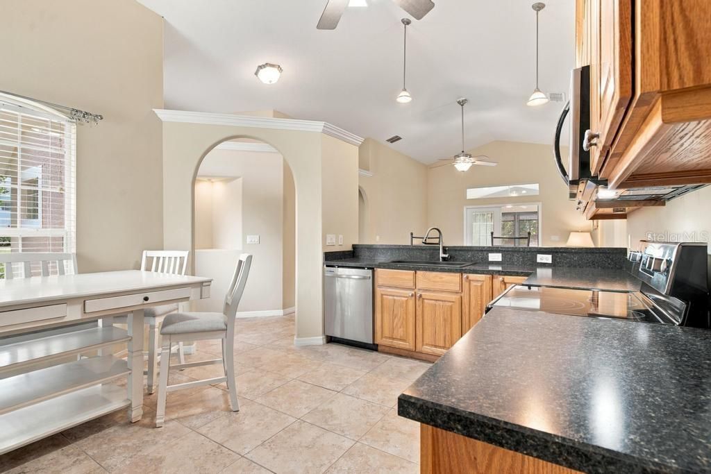 81 GOLFVIEW CIRCLE — photo 11