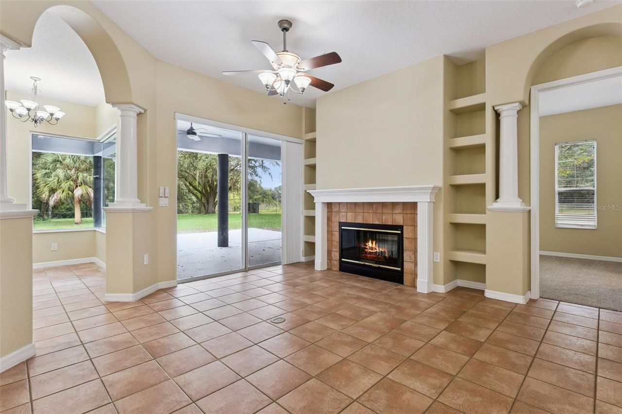949 HAWK LANDING — photo 10