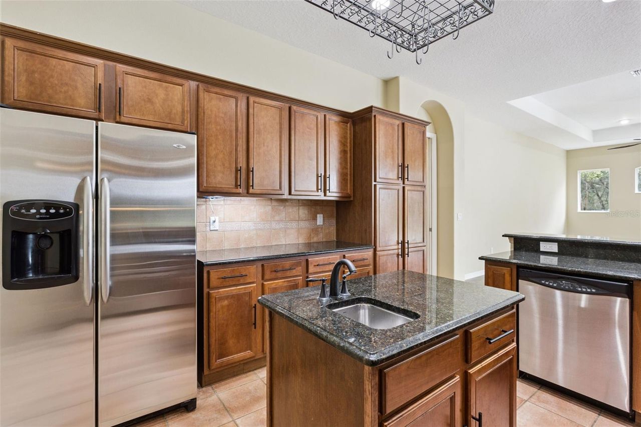 949 HAWK LANDING — photo 18
