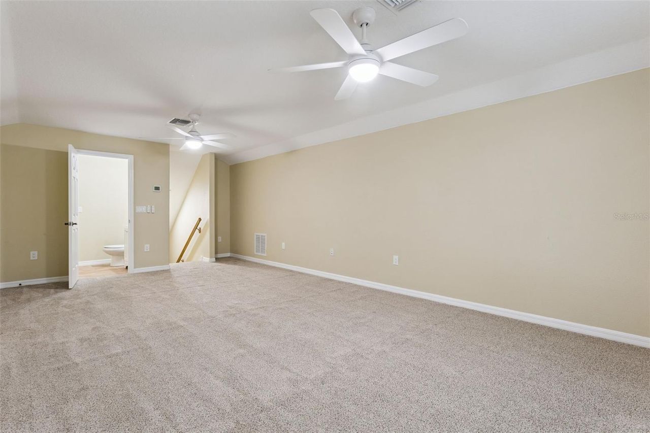 949 HAWK LANDING — photo 21
