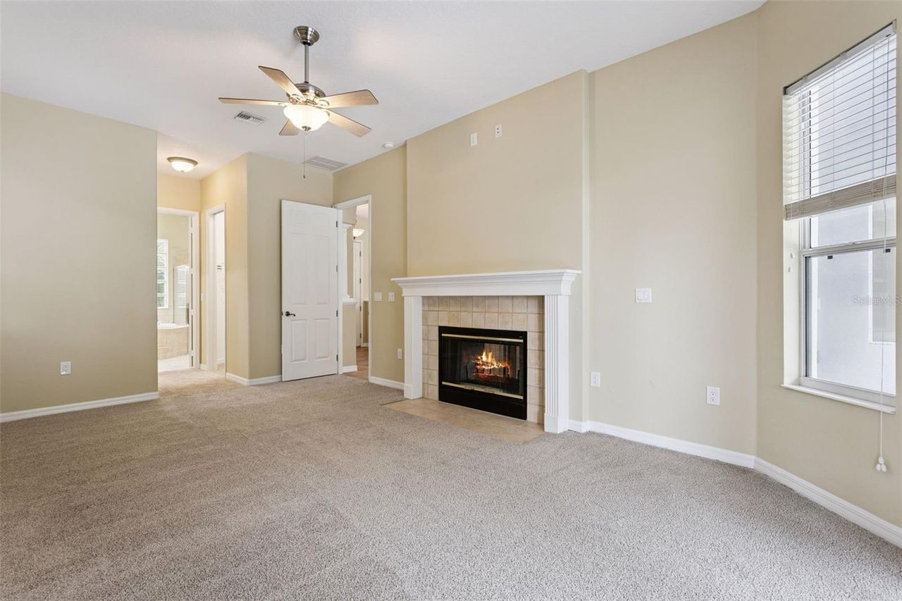 949 HAWK LANDING — photo 26