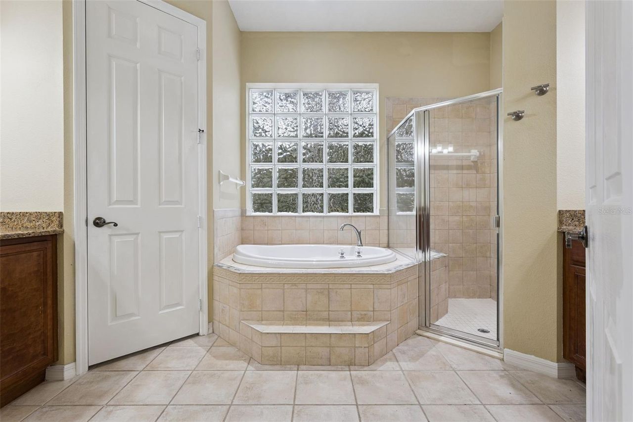 949 HAWK LANDING — photo 36