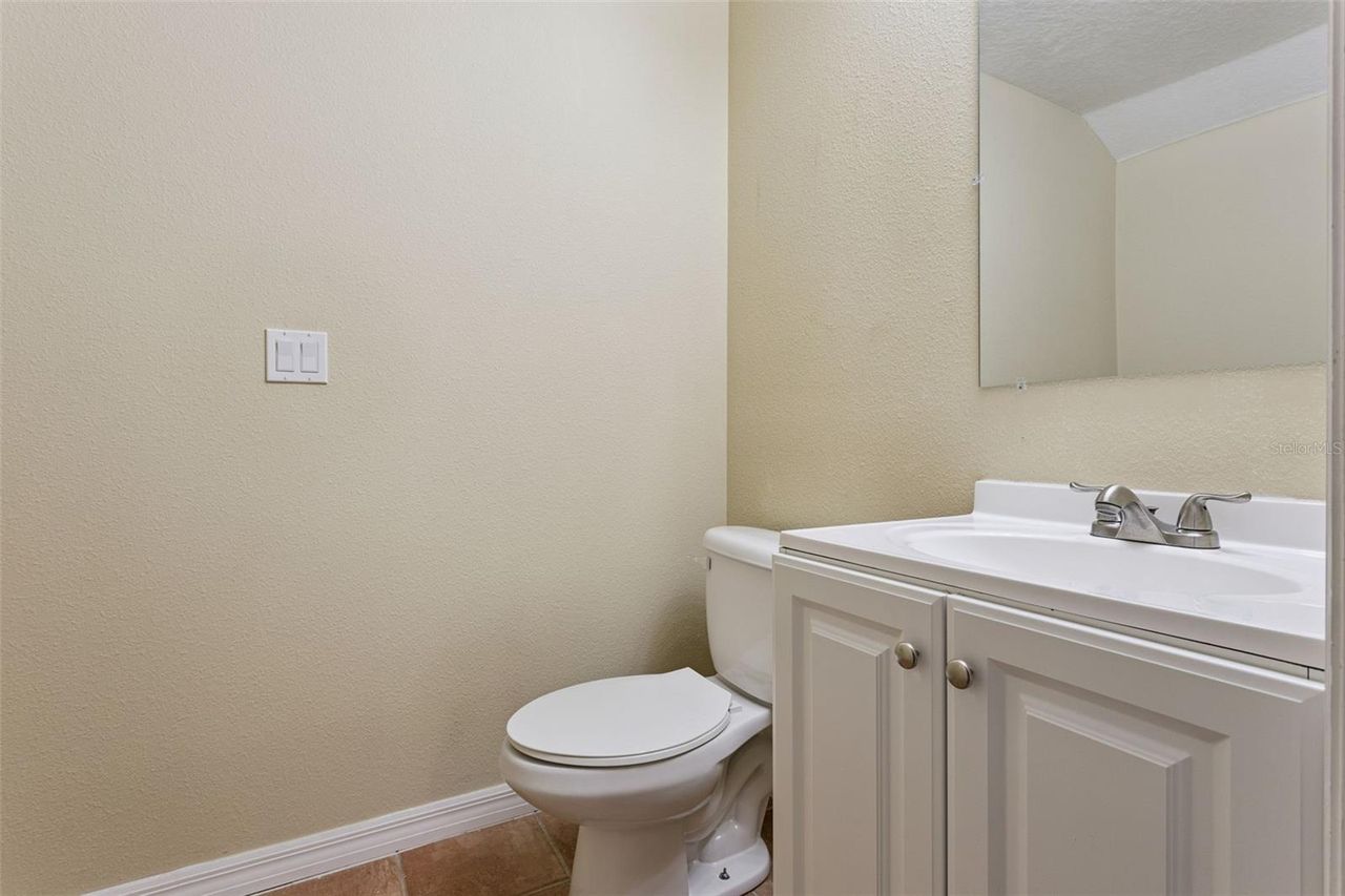 949 HAWK LANDING — photo 40