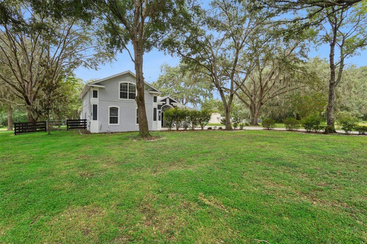 949 HAWK LANDING — photo 48