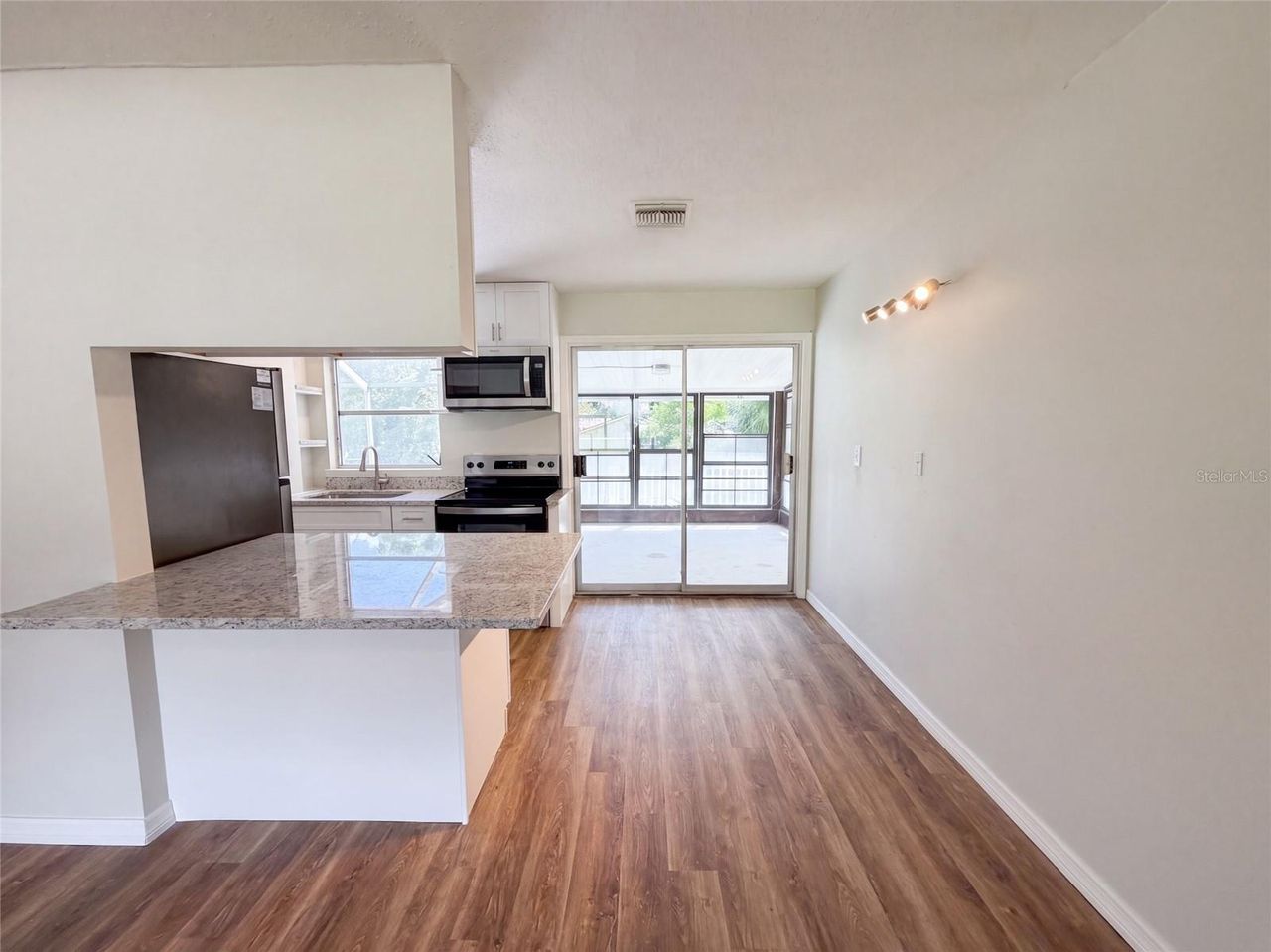 4526 EAGLES NEST ROAD — photo 8